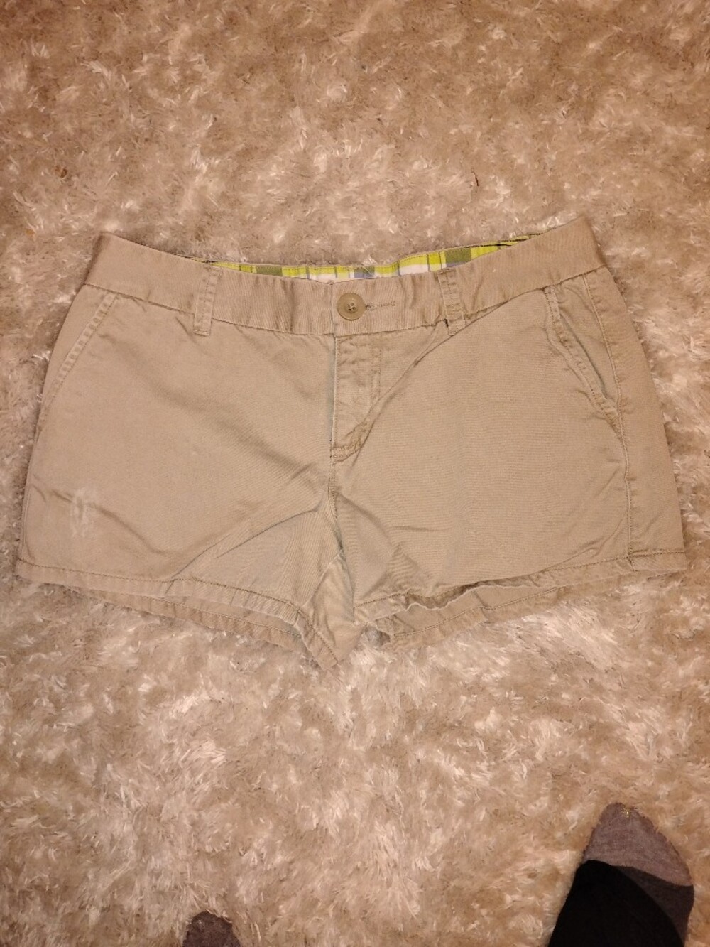 Women's Khaki Old Navy Shorts Size 8